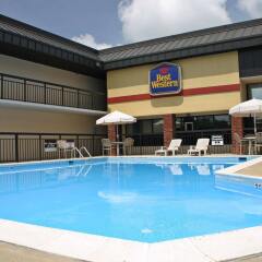 Отель Best Western Center Inn США, Вирджиния-Бич - отзывы, цены и фото номеров - забронировать отель Best Western Center Inn онлайн бассейн