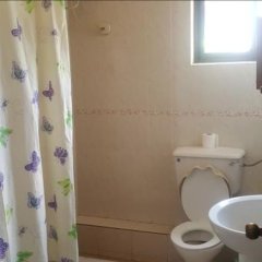 First Choice Hotel in Accra, Ghana from 53$, photos, reviews - zenhotels.com bathroom