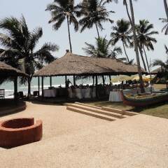 Отель Coconut Grove Beach Resort Гана, Шама - отзывы, цены и фото номеров - забронировать отель Coconut Grove Beach Resort онлайн пляж фото 3