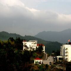 Отель The Jinggangshan Holy Land Resort балкон