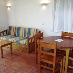 Отель Apartamentos VISTAPICAS Испания, Кала-эн-Бланес - отзывы, цены и фото номеров - забронировать отель Apartamentos VISTAPICAS онлайн комната для гостей фото 3