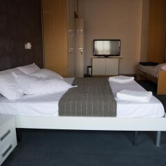 Отель B&B Galleria Del Reno Италия, Болонья - отзывы, цены и фото номеров - забронировать отель B&B Galleria Del Reno онлайн комната для гостей фото 3