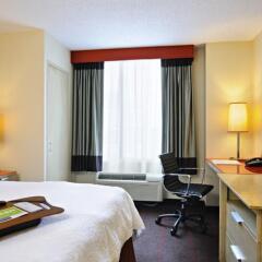 Отель Hampton Inn Manhattan Chelsea США, Нью-Йорк - отзывы, цены и фото номеров - забронировать отель Hampton Inn Manhattan Chelsea онлайн сейф в номере