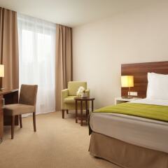 Гостиница Parklane Resort and Spa в Санкт-Петербурге - забронировать гостиницу Parklane Resort and Spa, цены и фото номеров Санкт-Петербург комната для гостей