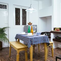 Отель Kathmandu Nomad Apartment Непал, Катманду - отзывы, цены и фото номеров - забронировать отель Kathmandu Nomad Apartment онлайн балкон
