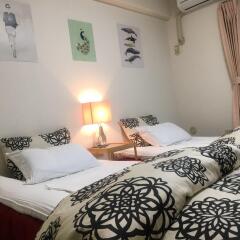 Отель Guest House Hokorobi Фукуока комната для гостей фото 3