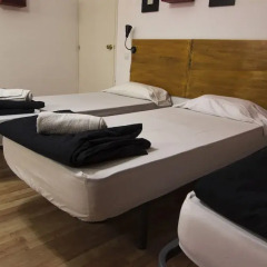 Отель Break N Bed Испания, Барселона - отзывы, цены и фото номеров - забронировать отель Break N Bed онлайн сейф в номере