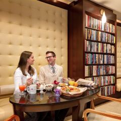 Library Hotel развлечения