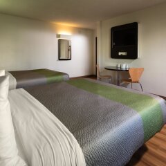 Отель Motel 6 Canoga Park США, Лос-Анджелес - отзывы, цены и фото номеров - забронировать отель Motel 6 Canoga Park онлайн комната для гостей фото 5