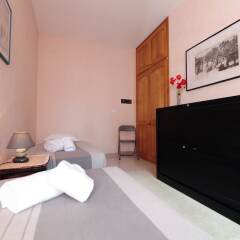 Отель Easy Flat - Five Stars Holiday House сейф в номере
