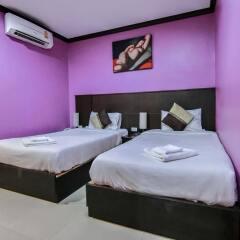 Отель Hollywood Inn Love сейф в номере