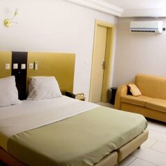 Golden Hôtel in Abidjan, Cote d'Ivoire from 84$, photos, reviews - zenhotels.com guestroom photo 3