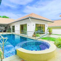 Отель Villa Tortuga Pattaya балкон