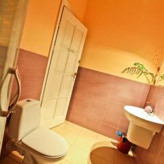 Отель Poco Loco Hostel Польша, Познань - отзывы, цены и фото номеров - забронировать отель Poco Loco Hostel онлайн ванная фото 2