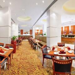 Отель Golden Sands Hotel Sharjah ОАЭ, Шарджа - 11 отзывов об отеле, цены и фото номеров - забронировать отель Golden Sands Hotel Sharjah онлайн питание