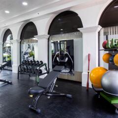Отель Courtyard by Marriott Toluca Airport фитнесс-зал фото 2
