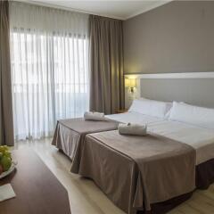 Отель Rosamar & Spa****S Испания, Льорет-де-Мар - 1 отзыв об отеле, цены и фото номеров - забронировать отель Rosamar & Spa****S онлайн комната для гостей фото 3