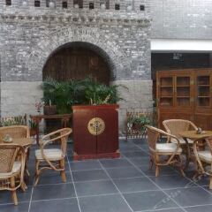 Отель Beijing Badaling Qinglongquan Leisure Resort с домашними животными