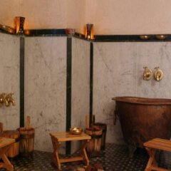 Отель Oum Palace Hotel & Spa Марокко, Касабланка - отзывы, цены и фото номеров - забронировать отель Oum Palace Hotel & Spa онлайн бассейн