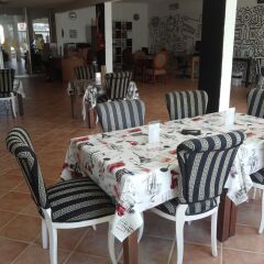 Отель Nirvana Hostel Cancun Hotel Zone Мексика, Канкун - отзывы, цены и фото номеров - забронировать отель Nirvana Hostel Cancun Hotel Zone онлайн питание фото 2