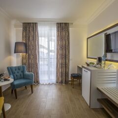 Отель Big Blue Suite Аланья комната для гостей фото 2