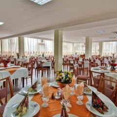 Hotel Hora In Saturn Romania From 104 Photos Reviews Zenhotels Com