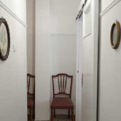 Отель Comfy & Tasteful Central Apt • 1' to Metro Station интерьер отеля