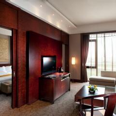Отель Hilton Beijing Capital Airport комната для гостей фото 2