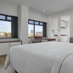 Отель Element Amsterdam комната для гостей