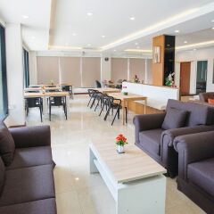 B2 Sriracha Premier Hotel интерьер отеля