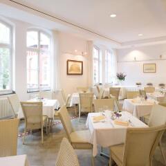 Hotel MutterHaus Düsseldorf питание