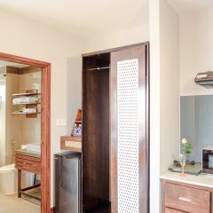 HA Hotel Apartments Hoi An Ocean Front Хойан в номере