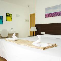 Adia Hotel Cunit Playa комната для гостей