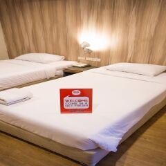 Отель Nida Rooms Yanawa Sathorn City Walk Бангкок комната для гостей фото 2
