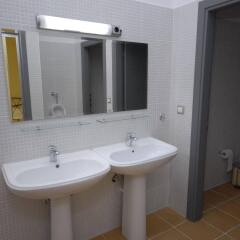 Отель Rentrooms Thessaloniki Салоники ванная