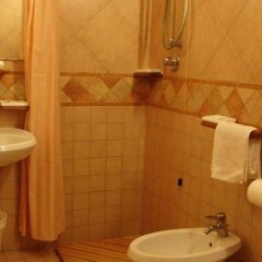 Отель Le Ginestre Arte Vacanze Кьянчиано Терме ванная