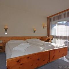 Отель Central Swiss Quality Sporthotel Швейцария, Давос - отзывы, цены и фото номеров - забронировать отель Central Swiss Quality Sporthotel онлайн комната для гостей фото 4