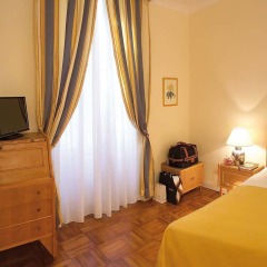 Hotel Touring Wellness & Beauty Фьюджи сейф в номере