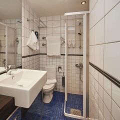 Отель Seurahuone Helsinki Финляндия, Хельсинки - - забронировать отель Seurahuone Helsinki, цены и фото номеров ванная фото 2