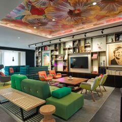 Отель citizenM Amstel Amsterdam интерьер отеля фото 3