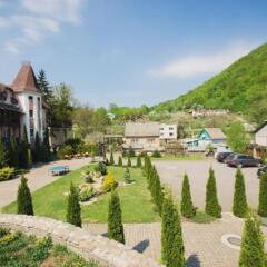 Hotel Maramorosh Хуст парковка