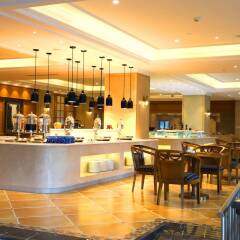Отель Shanghai Fliport Garden Hotel Китай, Шанхай - отзывы, цены и фото номеров - забронировать отель Shanghai Fliport Garden Hotel онлайн гостиничный бар