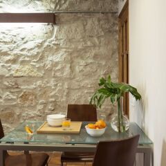 Отель AinB Las Ramblas-Guardia Apartments Испания, Барселона - 1 отзыв об отеле, цены и фото номеров - забронировать отель AinB Las Ramblas-Guardia Apartments онлайн балкон