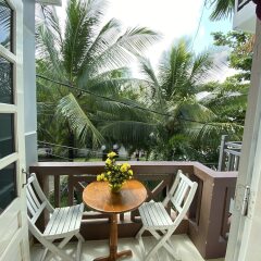 Отель Quynh Chau Homestay балкон
