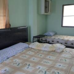Апартаменты Sunshine Apartment Бангкок комната для гостей фото 4