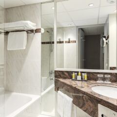 Paris Marriott Rive Gauche Hotel & Conference Center ванная