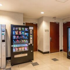 Отель Best Western Plus Blue Square Нидерланды, Амстердам - 4 отзыва об отеле, цены и фото номеров - забронировать отель Best Western Plus Blue Square онлайн развлечения