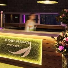 Отель Apartosuites Jardines de Sabatini интерьер отеля