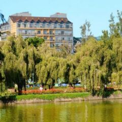Отель Baguio Burnham Suites Филиппины, Багуйо - отзывы, цены и фото номеров - забронировать отель Baguio Burnham Suites онлайн приотельная территория фото 2