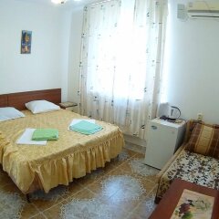 Гостиница Гостевой Дом Эрсико в Анапе отзывы, цены и фото номеров - забронировать гостиницу Гостевой Дом Эрсико онлайн Анапа комната для гостей фото 4